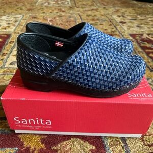 Sanita Navy Lattice Clogs